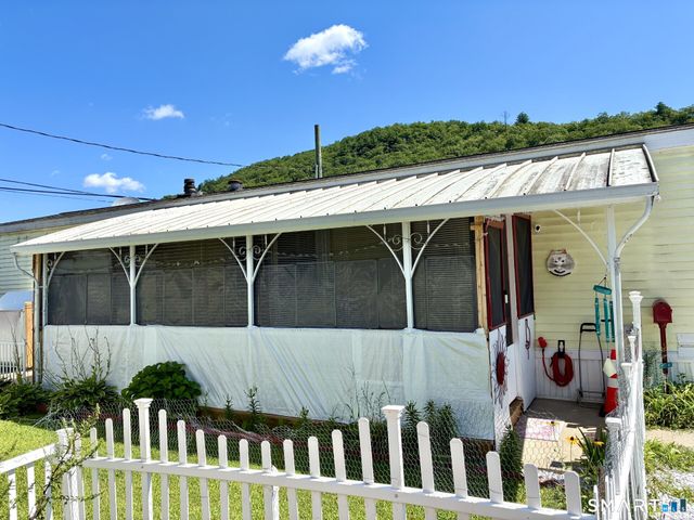 14 Third Street, Beacon Falls, CT 06403