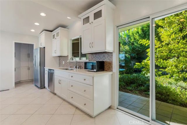 3844 Bobstone, Sherman Oaks, CA 91423