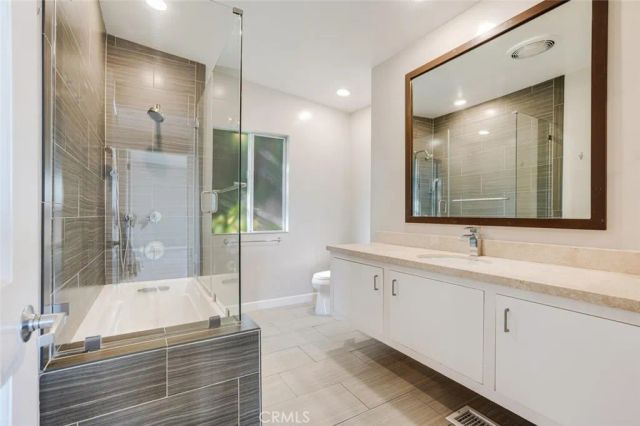 3844 Bobstone, Sherman Oaks, CA 91423