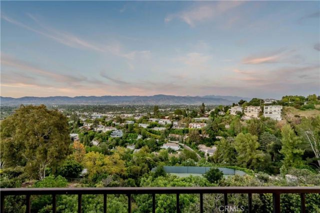 3844 Bobstone, Sherman Oaks, CA 91423