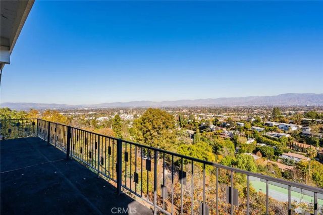 3844 Bobstone, Sherman Oaks, CA 91423