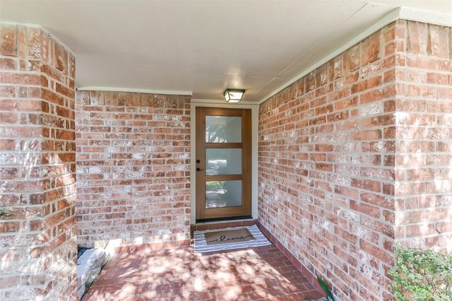 9114 Woodhouse Drive, Spring, TX 77379