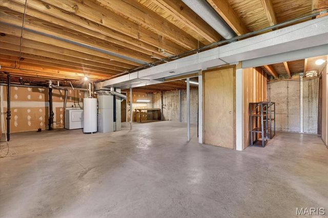 5321 Autumnwinds Drive, St Louis, MO 63129