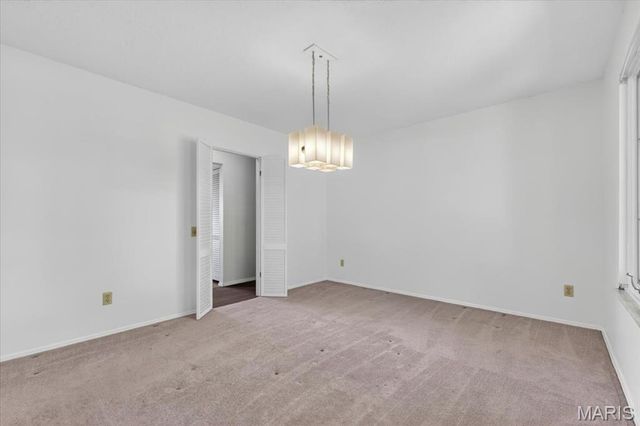 5321 Autumnwinds Drive, St Louis, MO 63129