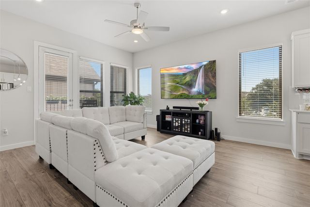 2280 Rook Drive, Dallas, TX 75211