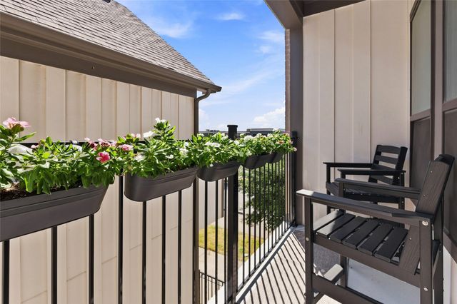 2280 Rook Drive, Dallas, TX 75211