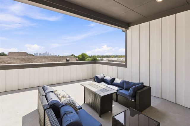 2280 Rook Drive, Dallas, TX 75211