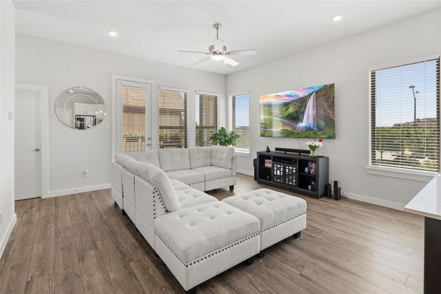 2280 Rook Drive, Dallas, TX 75211