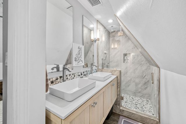 446 Fantasy Lane, Montgomery, TX 77356