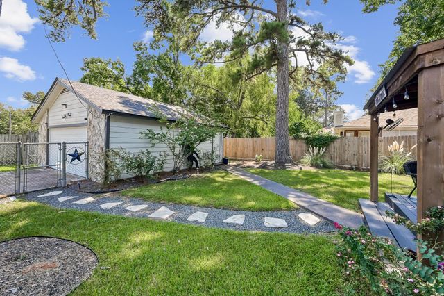 446 Fantasy Lane, Montgomery, TX 77356