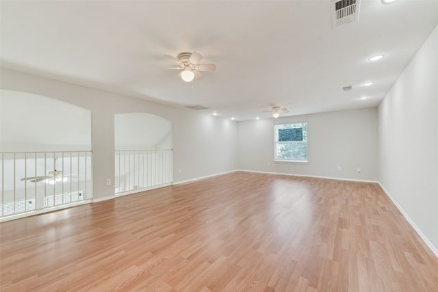 6734 White Tail Lane, Arlington, TX 76002