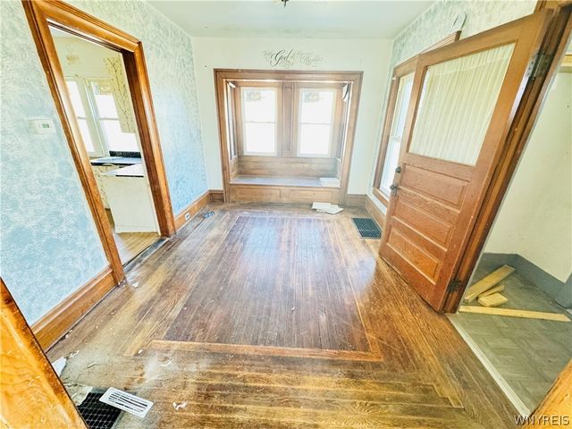 20 Charles Street, Jamestown, NY 14701