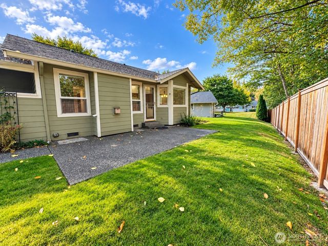 911 NW Leisure Lane, Bremerton, WA 98311