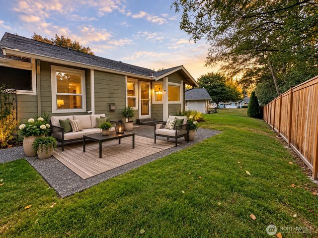911 NW Leisure Lane, Bremerton, WA 98311