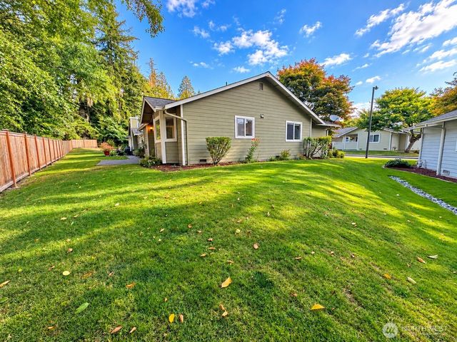 911 NW Leisure Lane, Bremerton, WA 98311