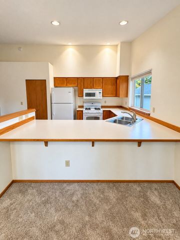 911 NW Leisure Lane, Bremerton, WA 98311