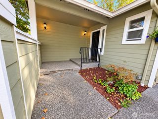 911 NW Leisure Lane, Bremerton, WA 98311