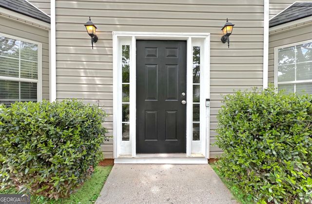 5983 Hitt Lake Trail, Stone Mountain, GA 30087
