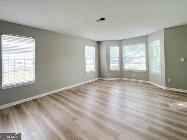 5983 Hitt Lake Trail, Stone Mountain, GA 30087