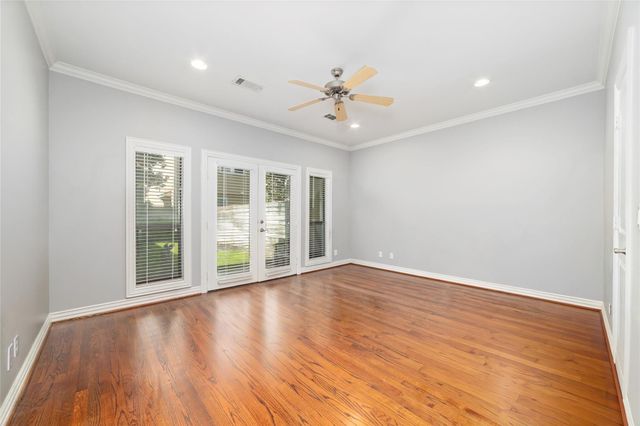 403 Reinerman Street, Houston, TX 77007