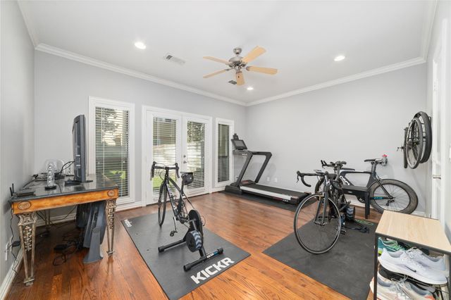 403 Reinerman Street, Houston, TX 77007