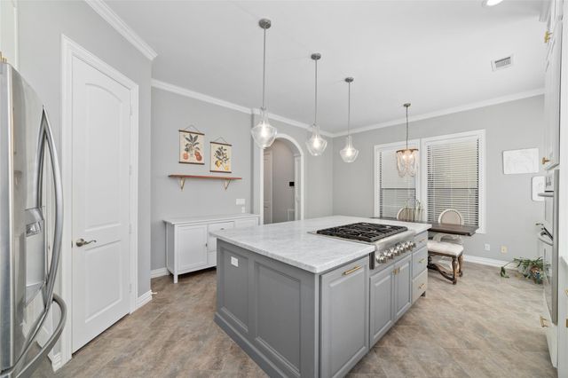 403 Reinerman Street, Houston, TX 77007