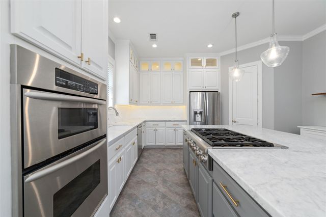 403 Reinerman Street, Houston, TX 77007