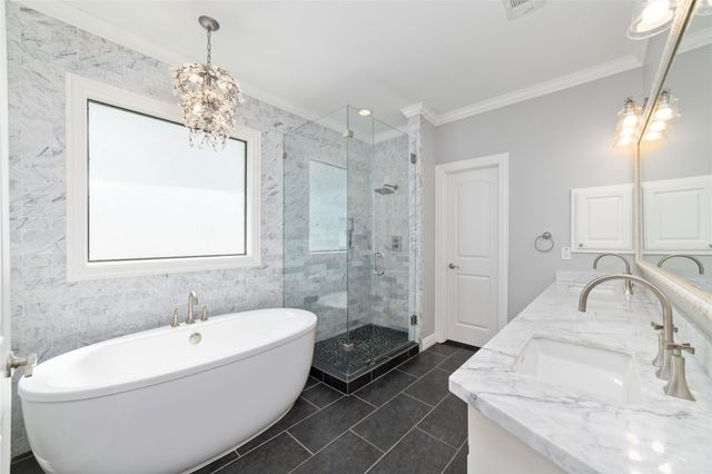 403 Reinerman Street, Houston, TX 77007