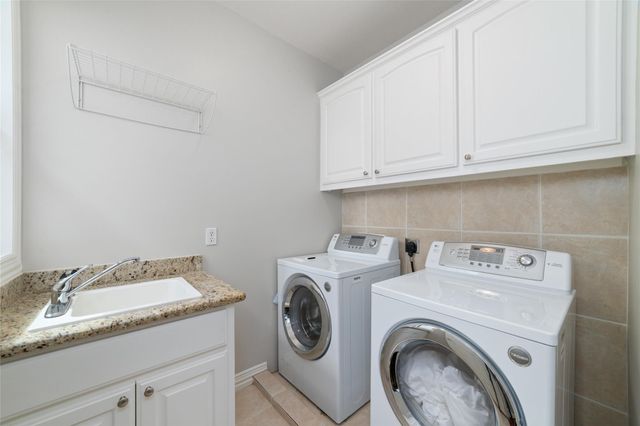 403 Reinerman Street, Houston, TX 77007