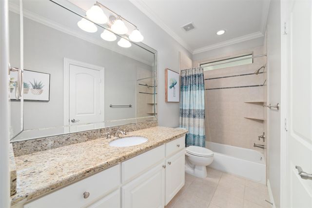 403 Reinerman Street, Houston, TX 77007