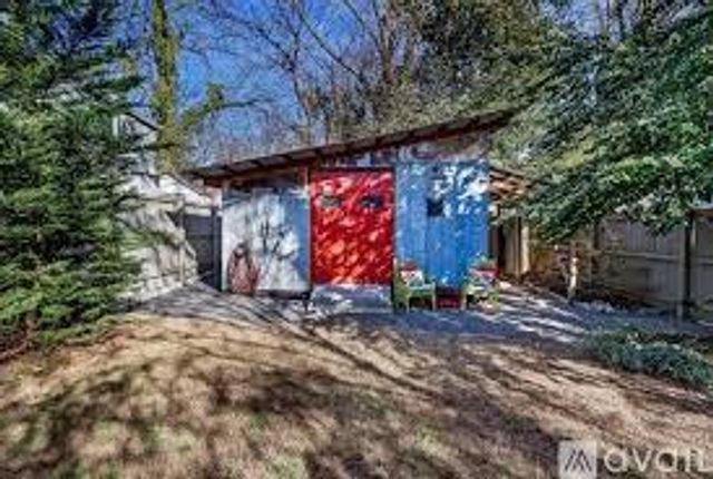 182 Estoria Street SE, Atlanta, GA 30316