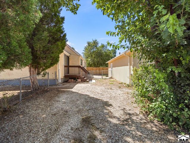 83 Dick Trefz St, Pueblo, CO 81001
