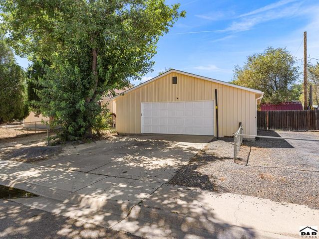 83 Dick Trefz St, Pueblo, CO 81001