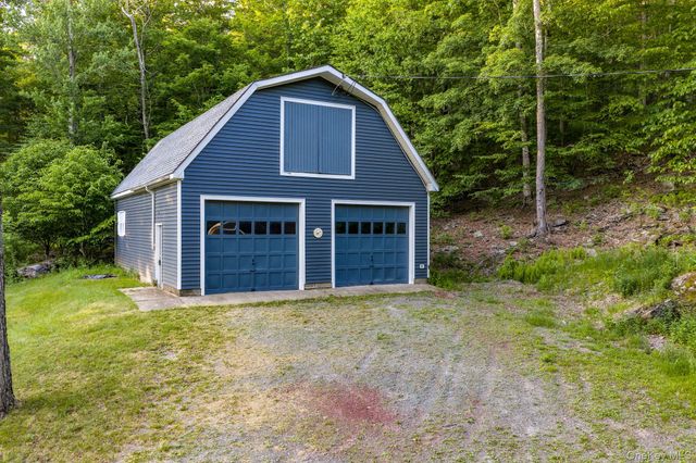 34 Turkey Hollow Lane, Livingston Manor, NY 12758
