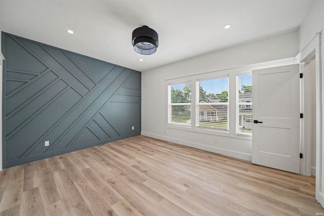 1133 Harvey Street, South Bend, IN 46616