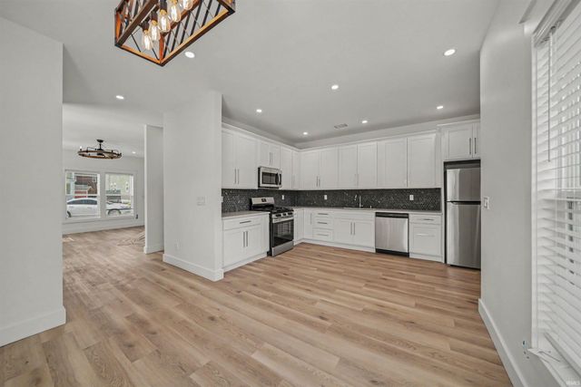 1133 Harvey Street, South Bend, IN 46616