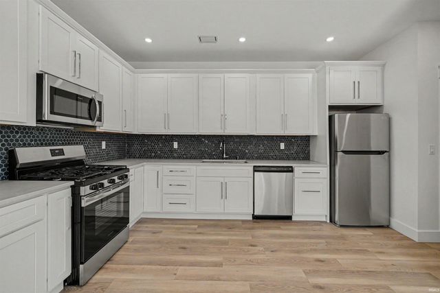 1133 Harvey Street, South Bend, IN 46616