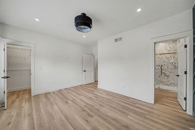1133 Harvey Street, South Bend, IN 46616