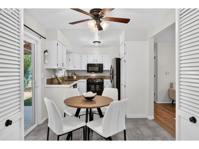 17839 Se CLAY St, Portland, OR 97233