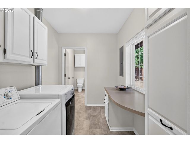 17839 Se CLAY St, Portland, OR 97233