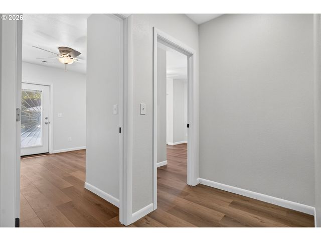17839 Se CLAY St, Portland, OR 97233