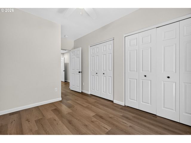 17839 Se CLAY St, Portland, OR 97233