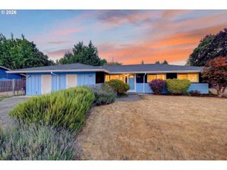 17839 Se CLAY St, Portland, OR 97233