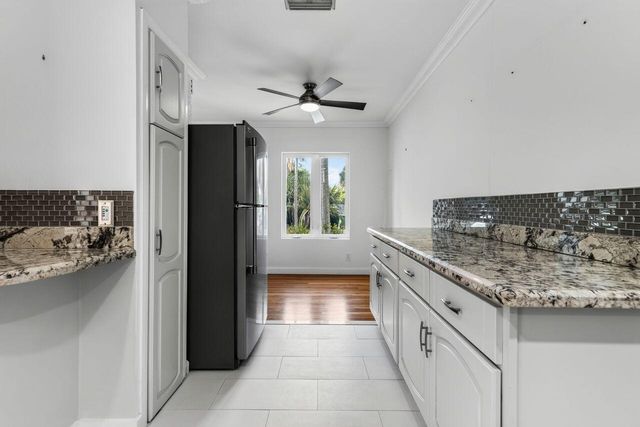 2317 NE 12TH Street, Fort Lauderdale, FL 33304