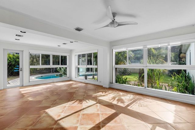 2317 NE 12TH Street, Fort Lauderdale, FL 33304