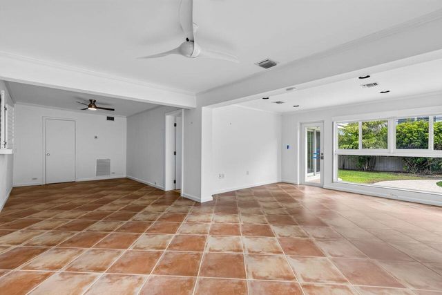 2317 NE 12TH Street, Fort Lauderdale, FL 33304
