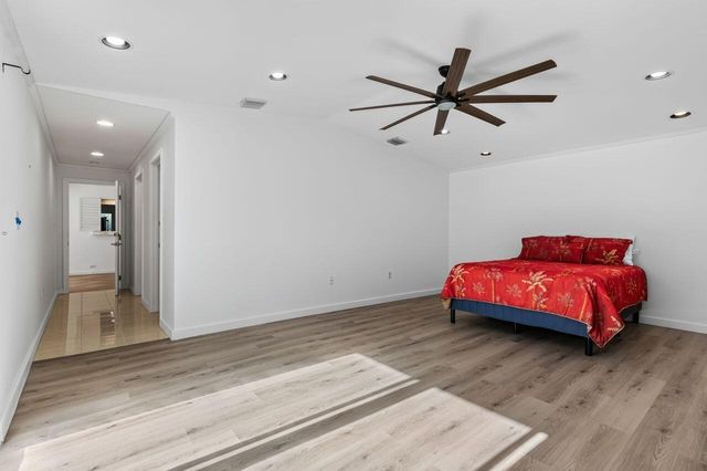 2317 NE 12TH Street, Fort Lauderdale, FL 33304