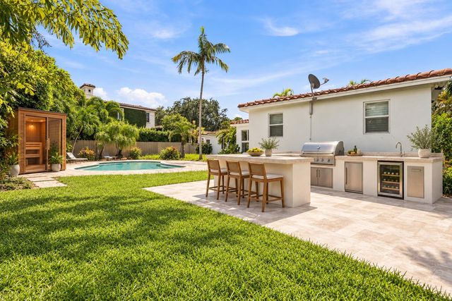 2317 NE 12TH Street, Fort Lauderdale, FL 33304