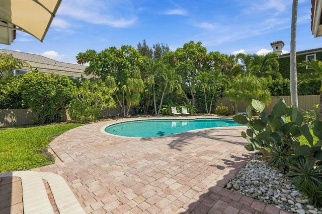 2317 NE 12TH Street, Fort Lauderdale, FL 33304