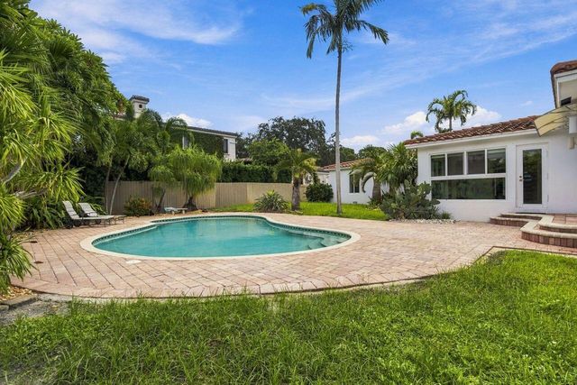 2317 NE 12TH Street, Fort Lauderdale, FL 33304